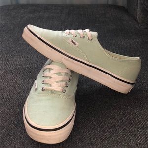 Mint Authentic Vans